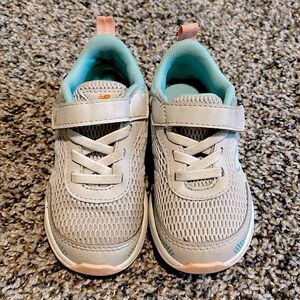 New Balance toddler girl sneaker